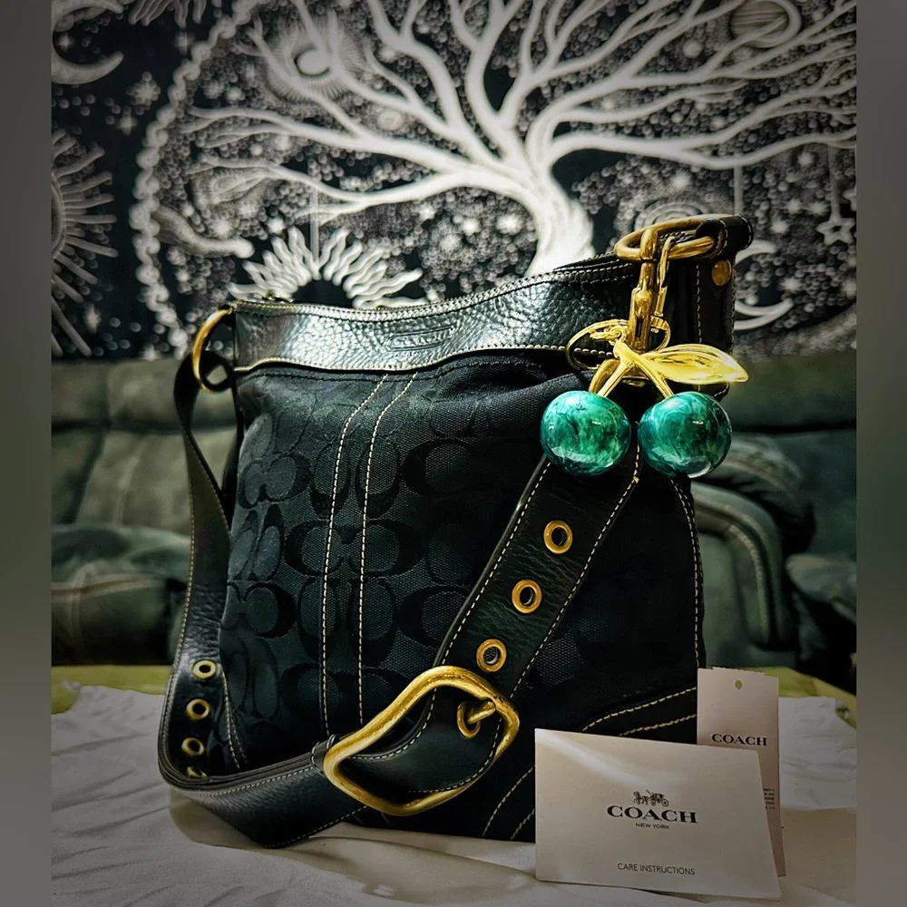 Vintage Coach soho shoulder Bag Black and Gold Women's handbag 2006 - Picture 13 of 16